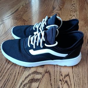 Van's Ultra Cushion Sneakers